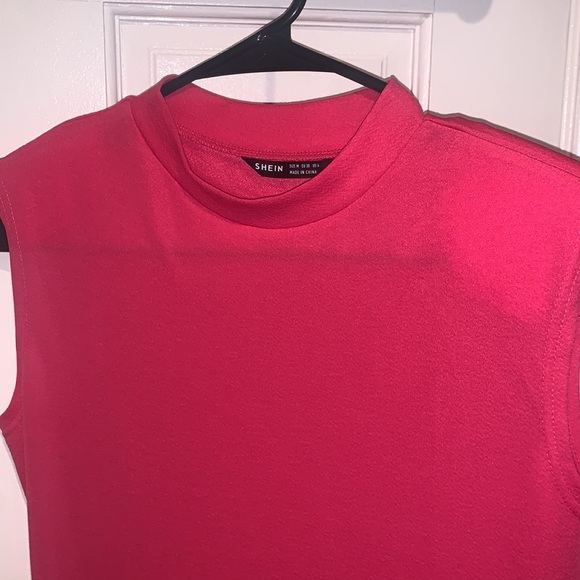 PRETTY IN PINK midi dress with shoulder pads - Picture 3 of 3